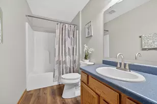 1631 Rolling Green Dr, Racine, WI 53406 - Photo 25