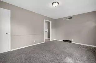 5849 N 62nd St, Milwaukee, WI 53218 - Photo 11