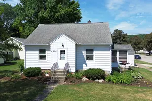 604 S Oak St, La Crescent, MN 55947 - Photo 1