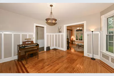 933 N 34th St, Milwaukee, WI 53208 - Photo 19
