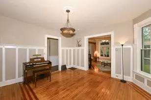 933 N 34th St, Milwaukee, WI 53208 - Photo 19