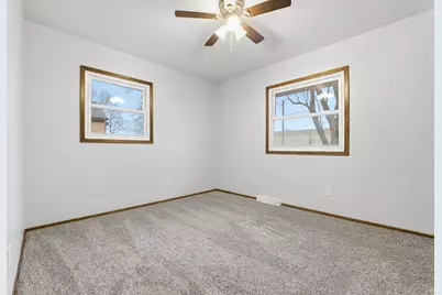 2504 N 112th St, Wauwatosa, WI 53226 - Photo 17