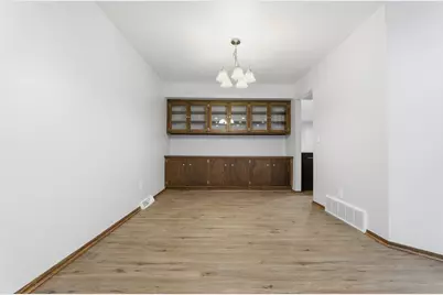 2504 N 112th St, Wauwatosa, WI 53226 - Photo 3