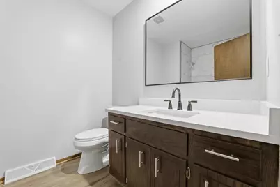 2504 N 112th St, Wauwatosa, WI 53226 - Photo 13
