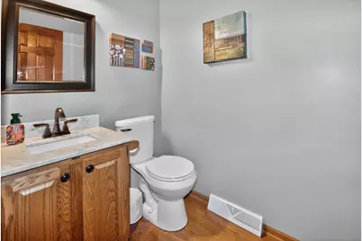 2070 S 103rd Ct, West Allis, WI 53227 - Photo 29