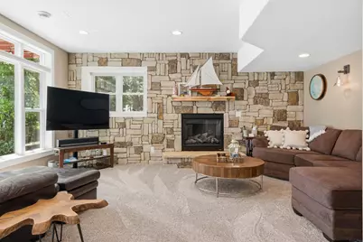N37W26675  Kopmeier Dr, Pewaukee, WI 53072 - Photo 31