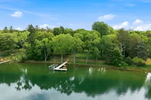 1031 N Genesee Woods Dr, Summit, WI 53066 - Photo 3