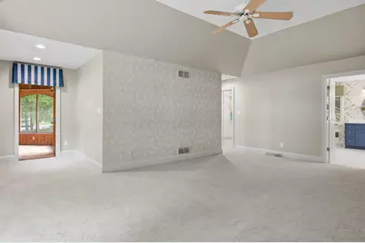 1031 N Genesee Woods Dr, Summit, WI 53066 - Photo 23