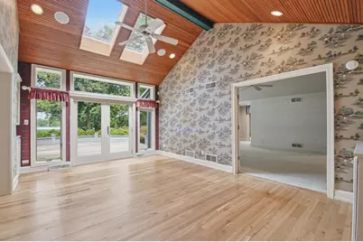 1031 N Genesee Woods Dr, Summit, WI 53066 - Photo 25
