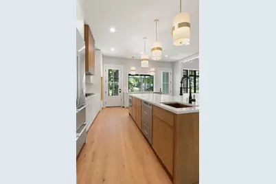 327  Church Dr, Fontana, WI 53125 - Photo 9