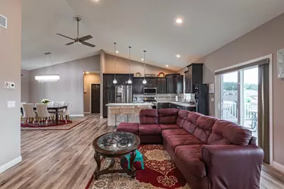 508  Forest View Dr, Holmen, WI 54636 - Photo 3