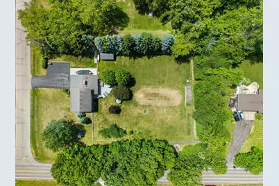 S70W22020  Alameda Dr, Vernon, WI 53103 - Photo 3