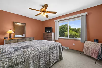 S70W22020  Alameda Dr, Vernon, WI 53103 - Photo 23