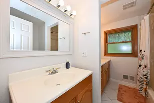 12525 W Eden Trail, New Berlin, WI 53151 - Photo 19