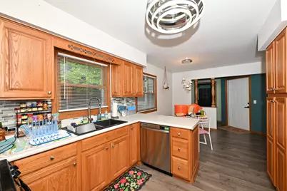 12525 W Eden Trl, New Berlin, WI 53151 - Photo 7