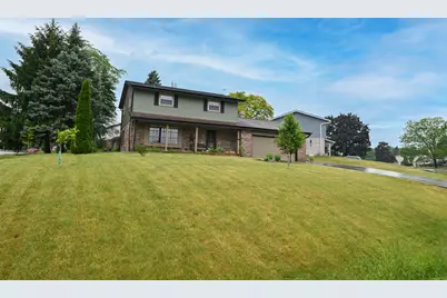 12525 W Eden Trl, New Berlin, WI 53151 - Photo 23