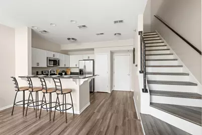 2121 S Kinnickinnic Ave #110, Milwaukee, WI 53207 - Photo 5