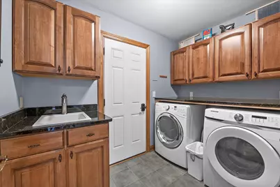 W172N7810  Shady Ln, Menomonee Falls, WI 53051 - Photo 29