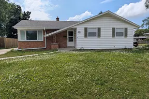 W148N8147 University Dr, Menomonee Falls, WI 53051 - Photo 1