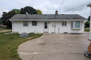 W148N8147 University Dr, Menomonee Falls, WI 53051 - Photo 3