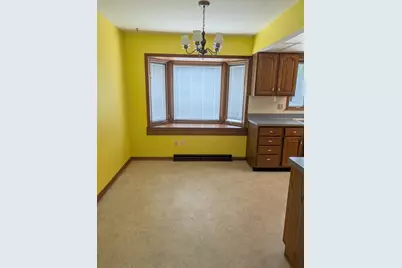W148N8147  University Dr, Menomonee Falls, WI 53051 - Photo 11