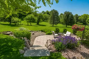 N29W26152 Coachman Dr, Pewaukee, WI 53072 - Photo 67