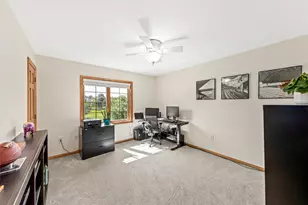 N29W26152 Coachman Dr, Pewaukee, WI 53072 - Photo 45