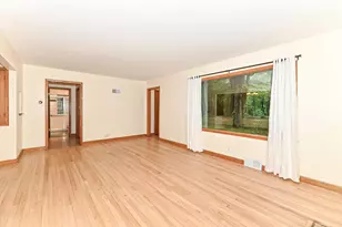 10331 W Greenwood Terrace, Milwaukee, WI 53224 - Photo 9
