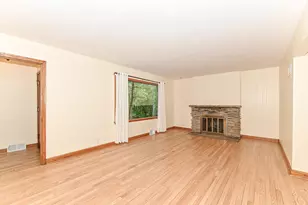 10331 W Greenwood Terrace, Milwaukee, WI 53224 - Photo 7