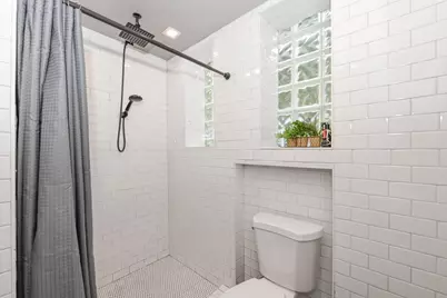 3069 S 9th Pl, Milwaukee, WI 53215 - Photo 21