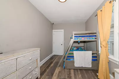 3069 S 9th Pl, Milwaukee, WI 53215 - Photo 13
