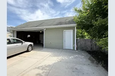 1244  Trimberger Ct, Sheboygan, WI 53081 - Photo 23