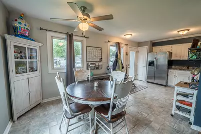 250  Morris St, Pewaukee, WI 53072 - Photo 9