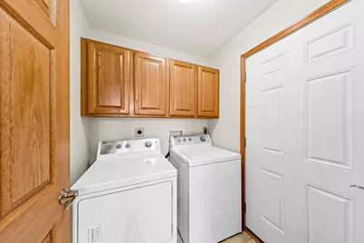331  Lauren Ln, Watertown, WI 53094 - Photo 17