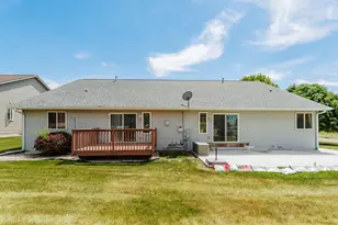 331 Lauren Ln, Watertown, WI 53094 - Photo 31
