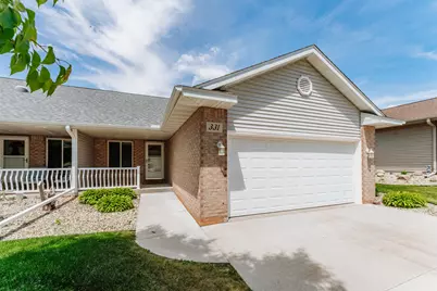 331  Lauren Ln, Watertown, WI 53094 - Photo 3