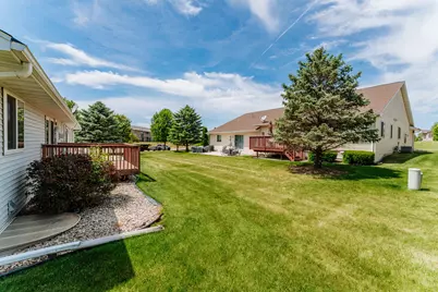 331  Lauren Ln, Watertown, WI 53094 - Photo 33