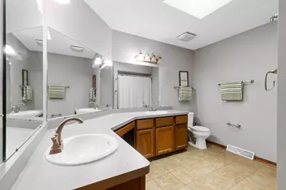 8900 S Shepard Ave, Oak Creek, WI 53154 - Photo 13