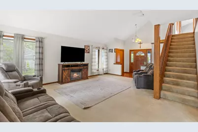 8900 S Shepard Ave, Oak Creek, WI 53154 - Photo 7