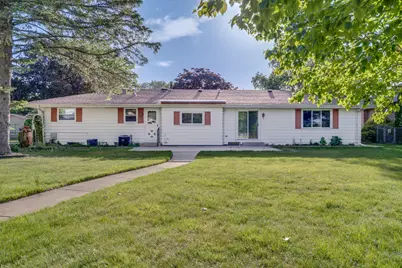 7833  5th Ave, Kenosha, WI 53143 - Photo 9