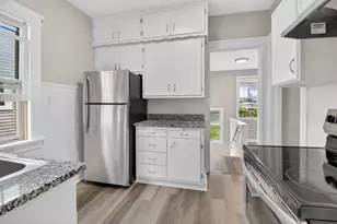 2335 Olive St, Racine, WI 53403 - Photo 7