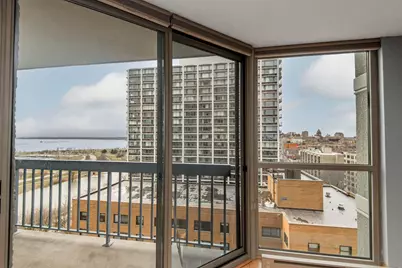 1660 N Prospect Ave #1406, Milwaukee, WI 53202 - Photo 23