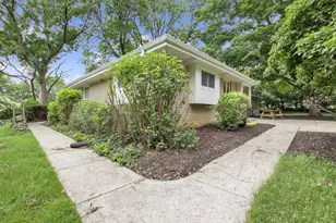 3285 Wetzel Ln, Brookfield, WI 53005 - Photo 43