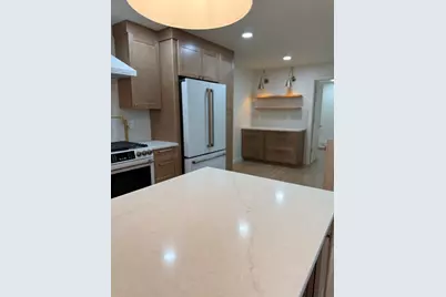 3285  Wetzel Ln, Brookfield, WI 53005 - Photo 5