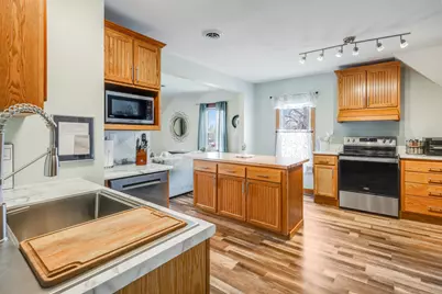 211 E Main St, Mishicot, WI 54228 - Photo 23