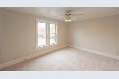 540  Hayes Ave, Racine, WI 53405 - Photo 9