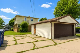2401 W Tripoli Ave, Milwaukee, WI 53221 - Photo 3