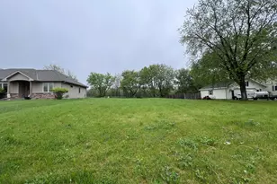 6342 Kinzie Ave, Racine, WI 53406 - Photo 3