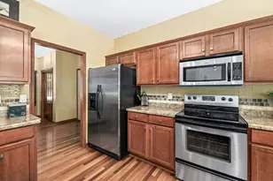 6305 Cedarhedge Dr, Racine, WI 53406 - Photo 29