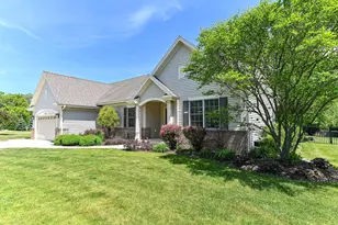 6305 Cedarhedge Dr, Racine, WI 53406 - Photo 9